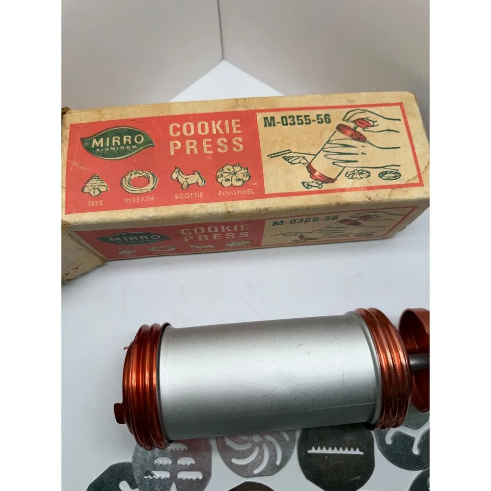 Vintage Mirro Aluminum Cookie‎ Press M-0355-56 with 12 Discs and Original Box